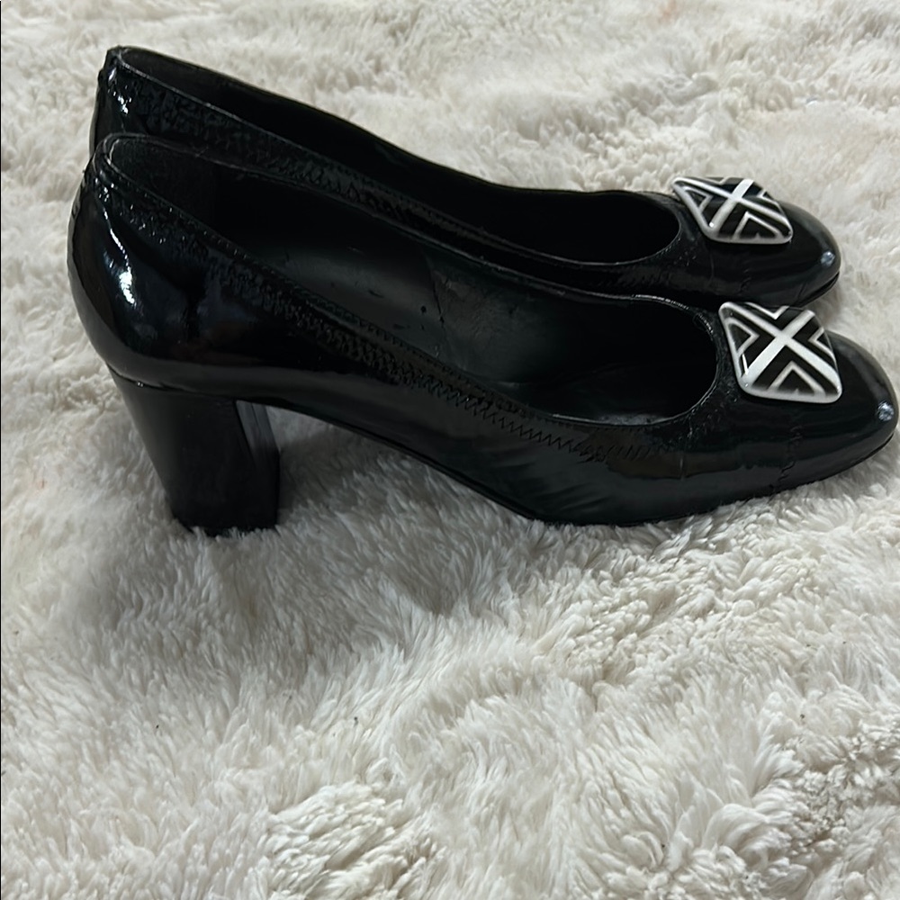 Black Block Heel Pumps with Geometric Bow